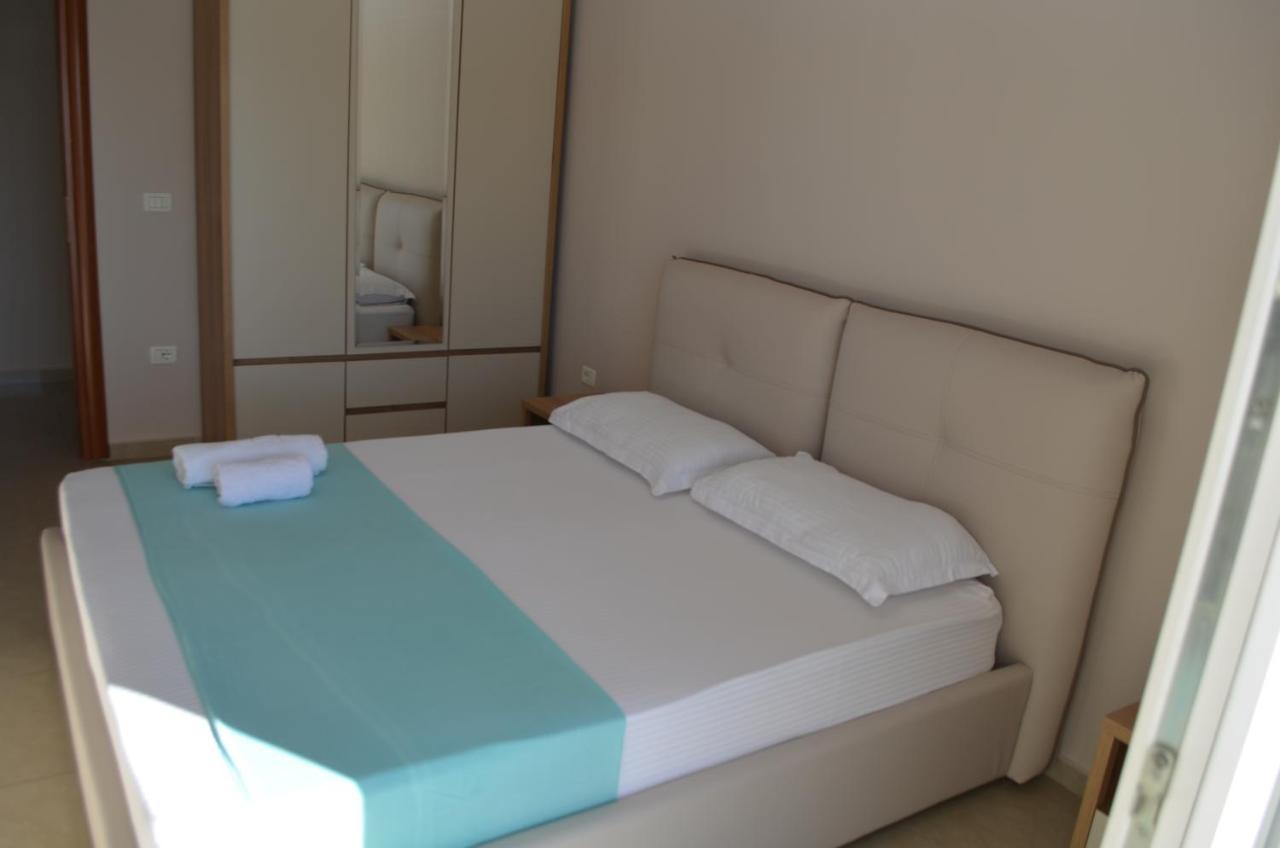 Saint Tropez Apartment Саранда Экстерьер фото