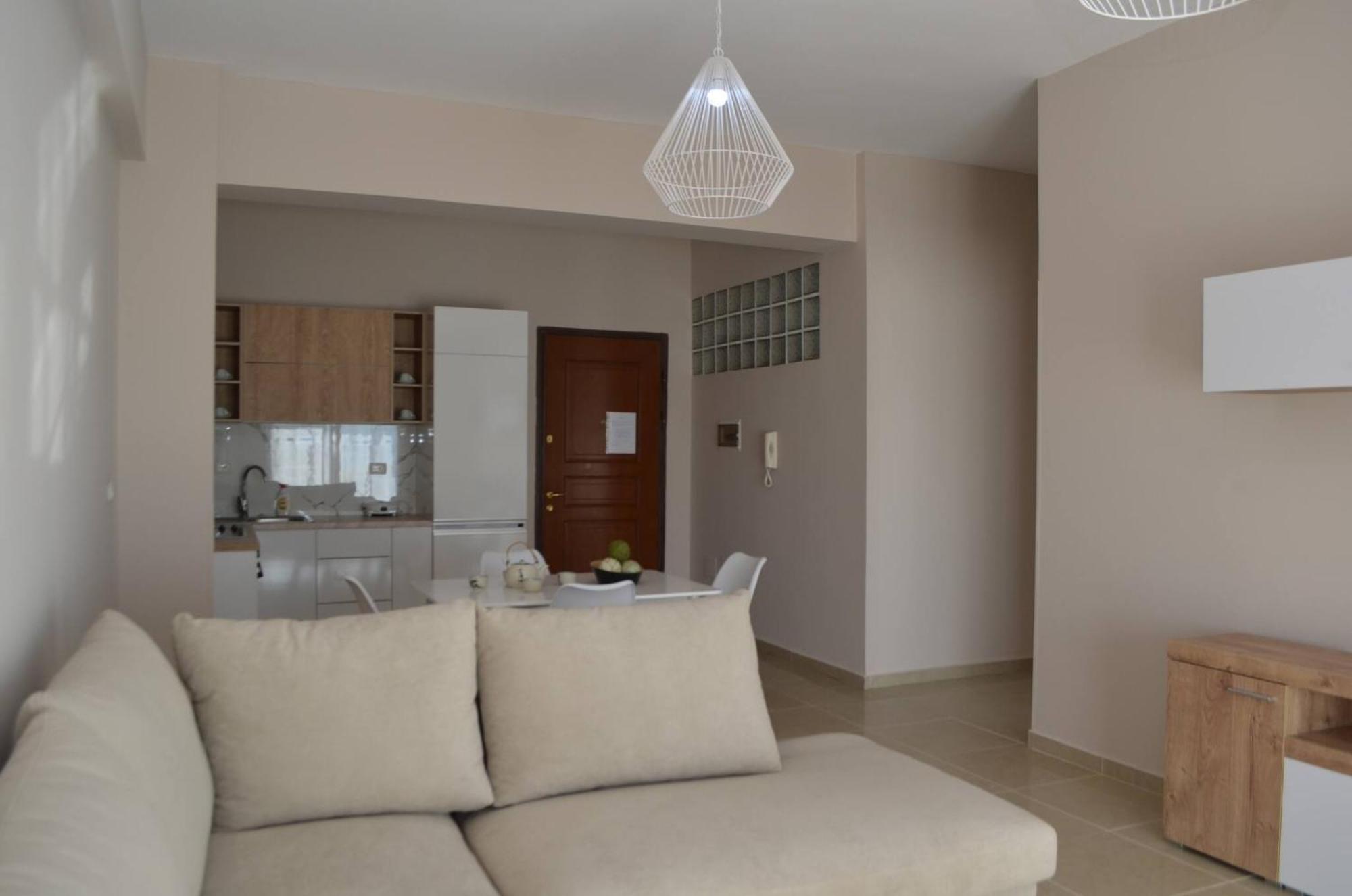 Saint Tropez Apartment Саранда Экстерьер фото