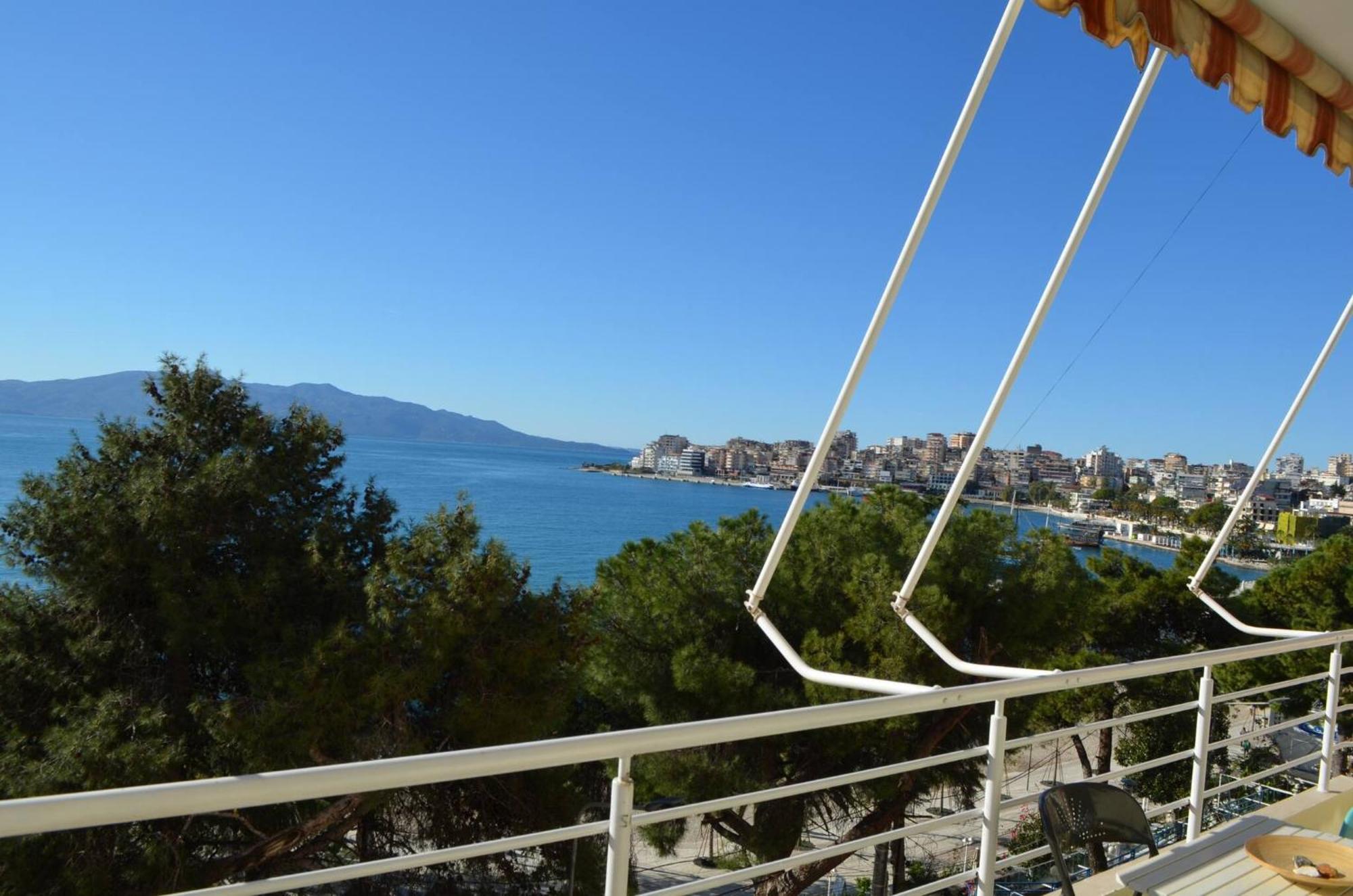 Saint Tropez Apartment Саранда Экстерьер фото